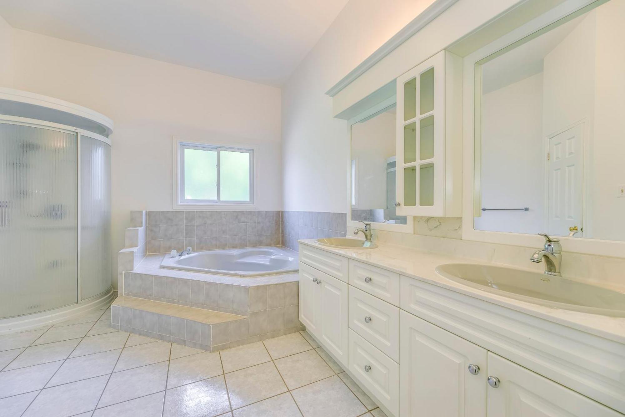 Quiet And Comfortable Homestay Oakville Oda fotoğraf